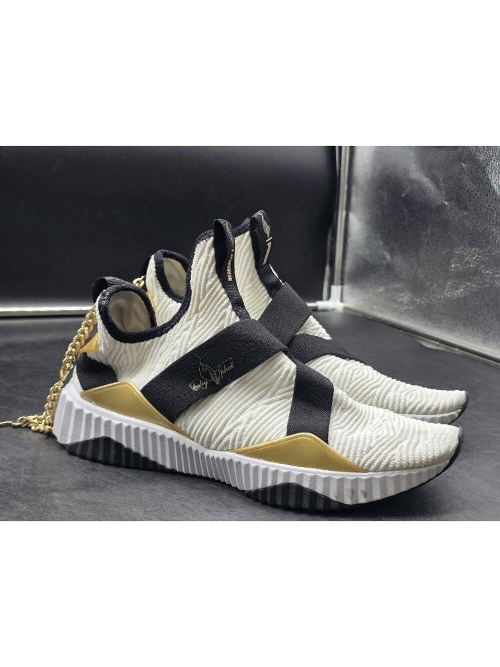 PUMA Muse X-2 Baby Phat Shoes Womens Size 9.5 White Sneakers Stained 387603-01